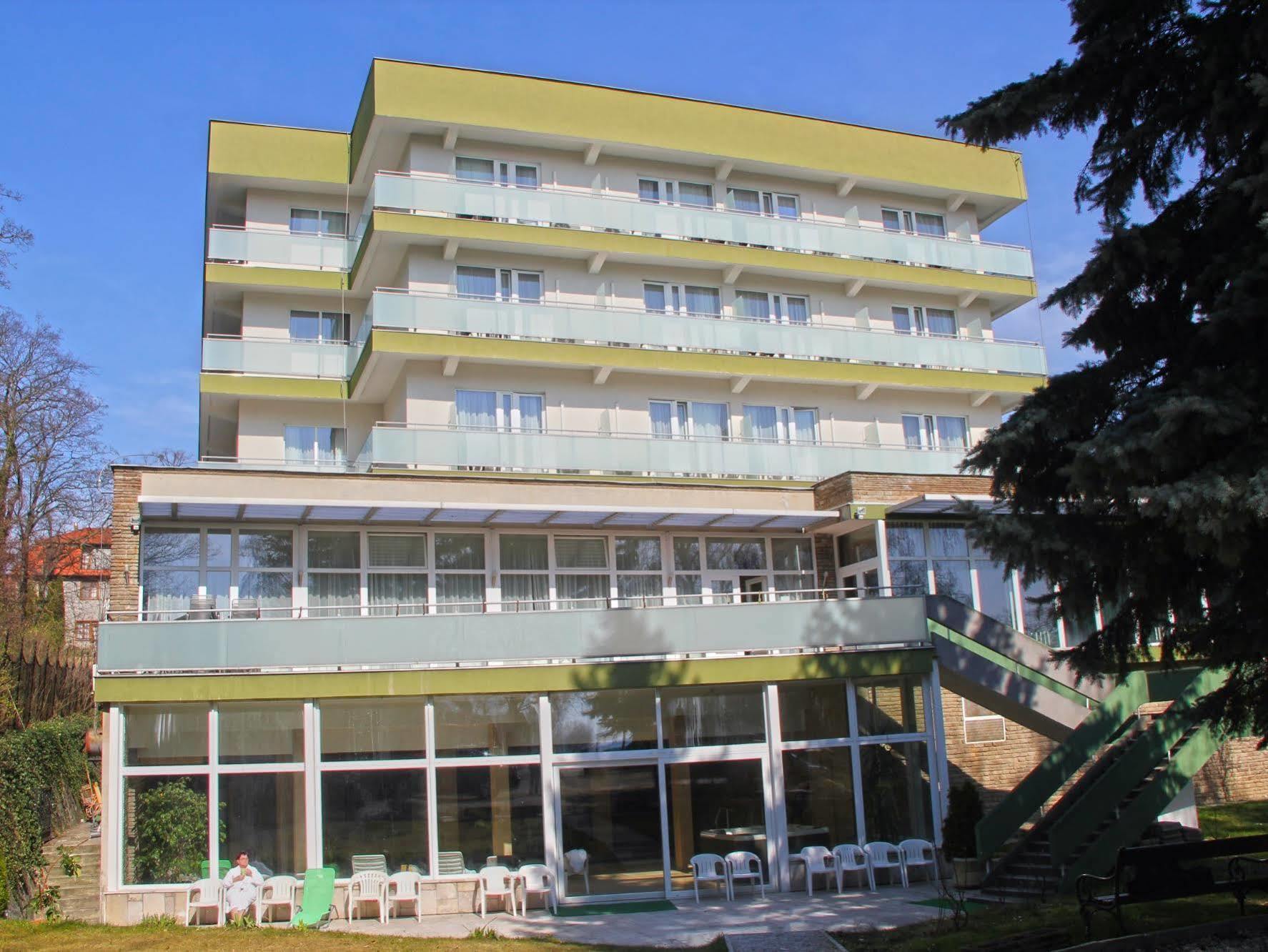 Fit Hotel 4*